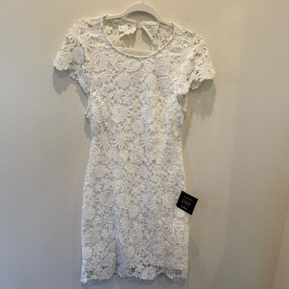 NWT Lulus White Floral Lace Dress Small Cap Sleeves Pencil Backless Medium Mini - Picture 1 of 15